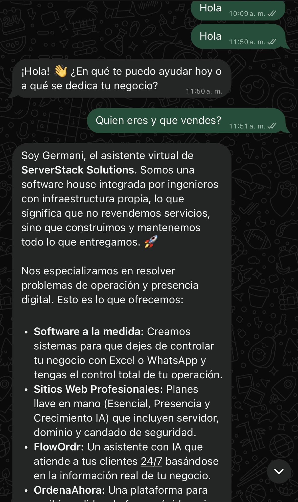 Conversación real en WhatsApp: Asistente virtual de ServerStack explicando servicios